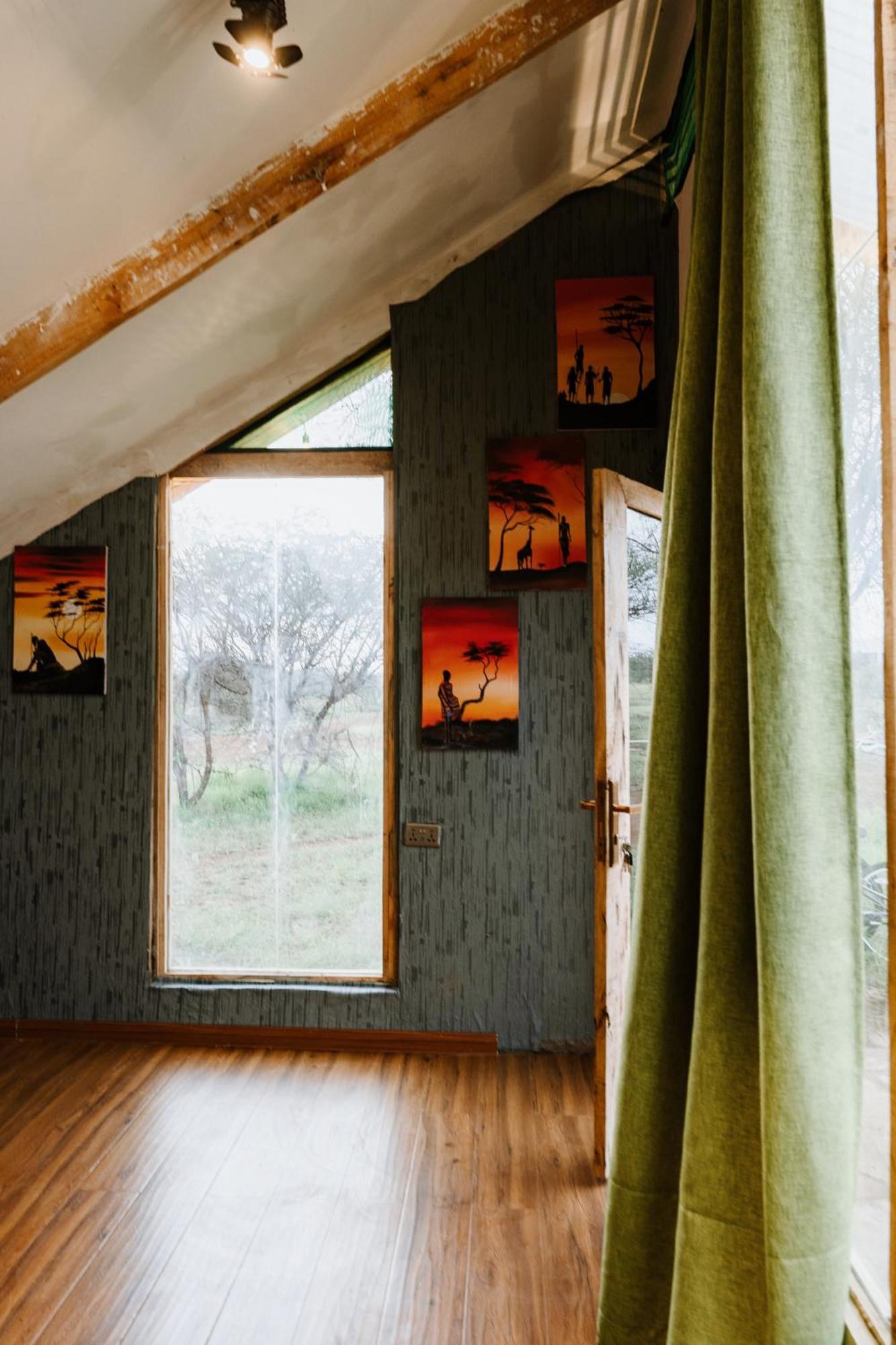 Kilimanjaro View Cabin-Amboseli Oloitokitok Eksteriør billede