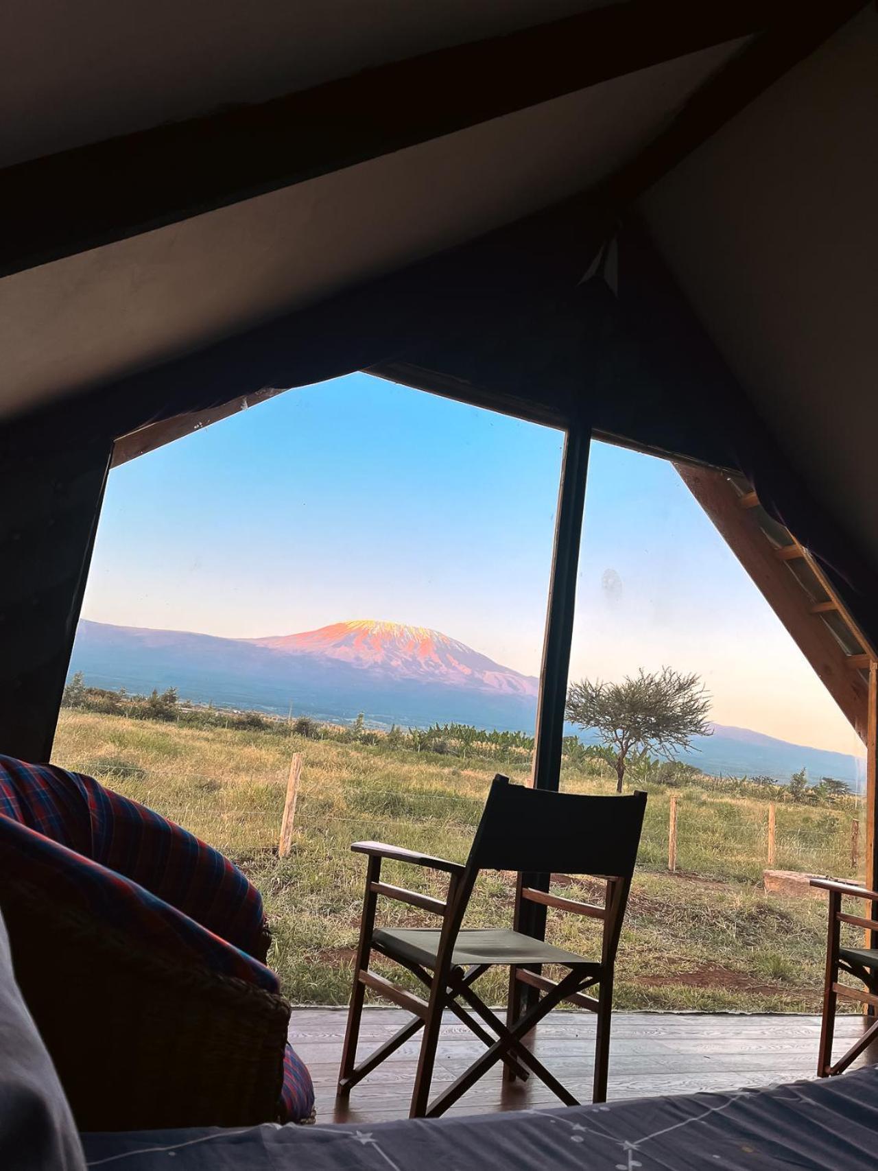 Kilimanjaro View Cabin-Amboseli Oloitokitok Eksteriør billede