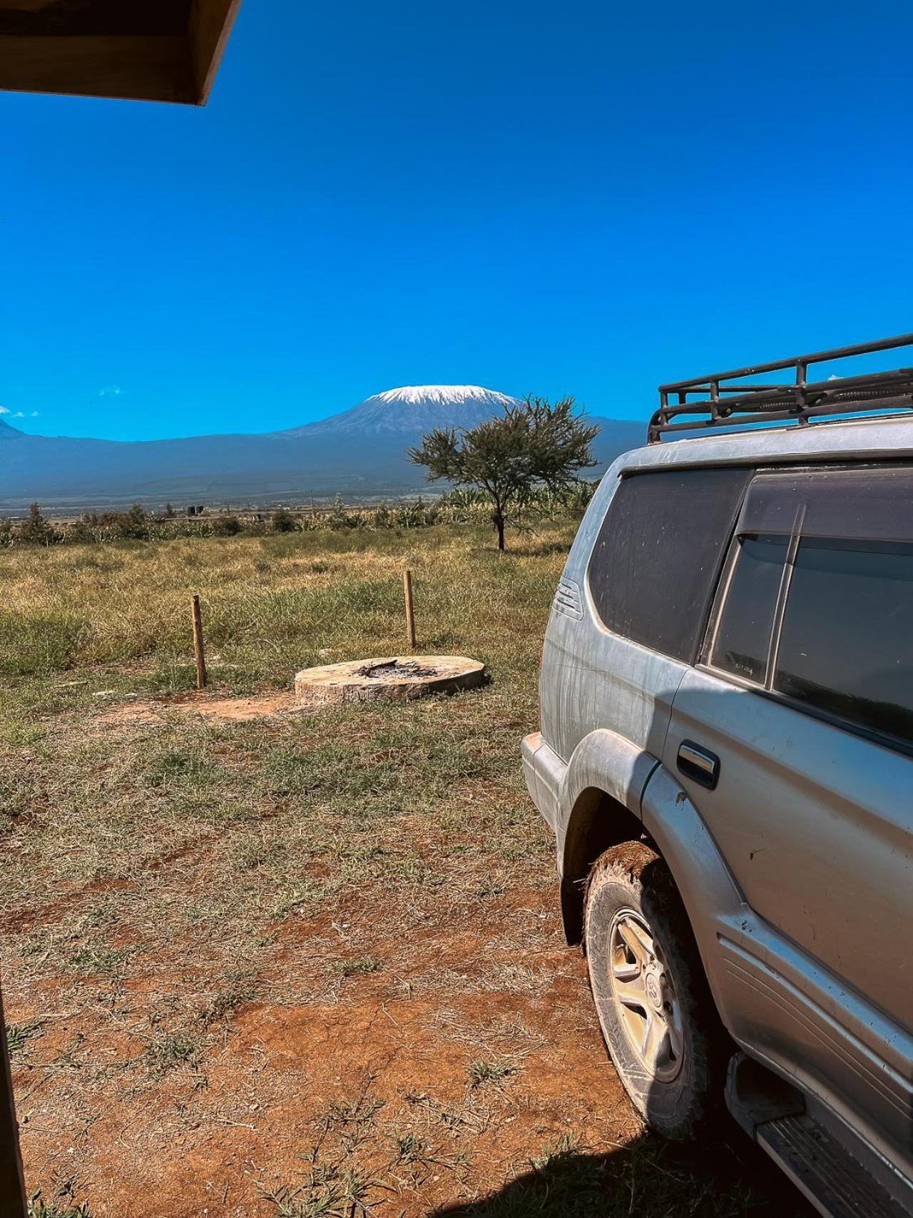 Kilimanjaro View Cabin-Amboseli Oloitokitok Eksteriør billede