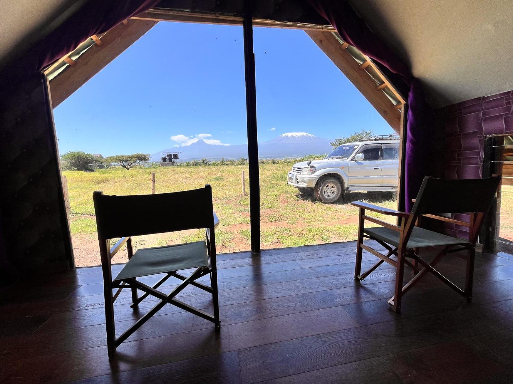 Kilimanjaro View Cabin-Amboseli Oloitokitok Eksteriør billede